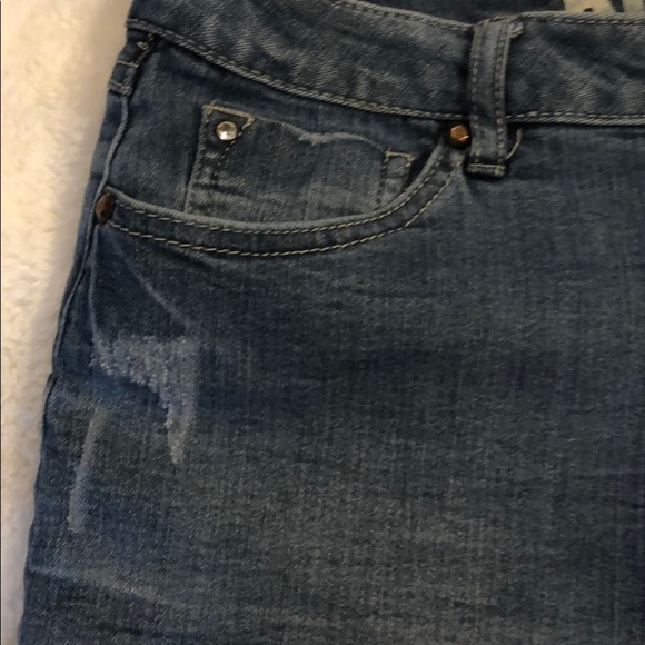 Rewash‎ Jean Shorts - Picture 3 of 6